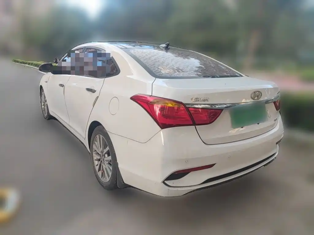 Hyundai Mistra — миниатюра 4