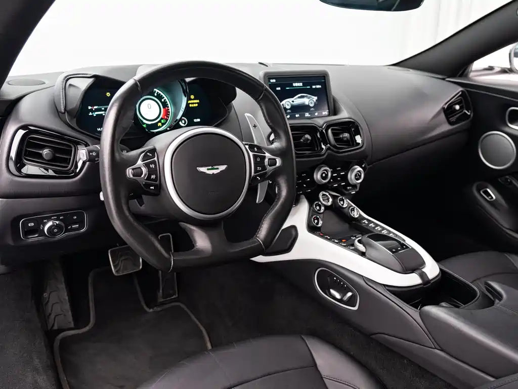 Aston Martin V8 Vantage 2022 4.0T V8 Coupe