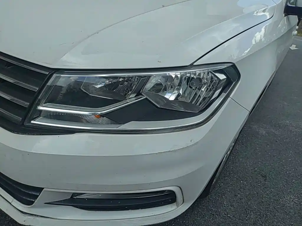 Volkswagen Santana — миниатюра 24