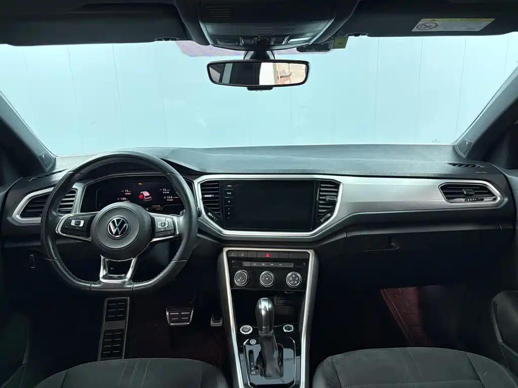 Volkswagen T-Roc — миниатюра 7