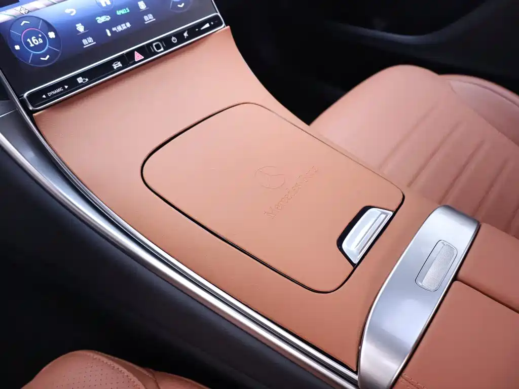 Mercedes-Benz GLC — миниатюра 12