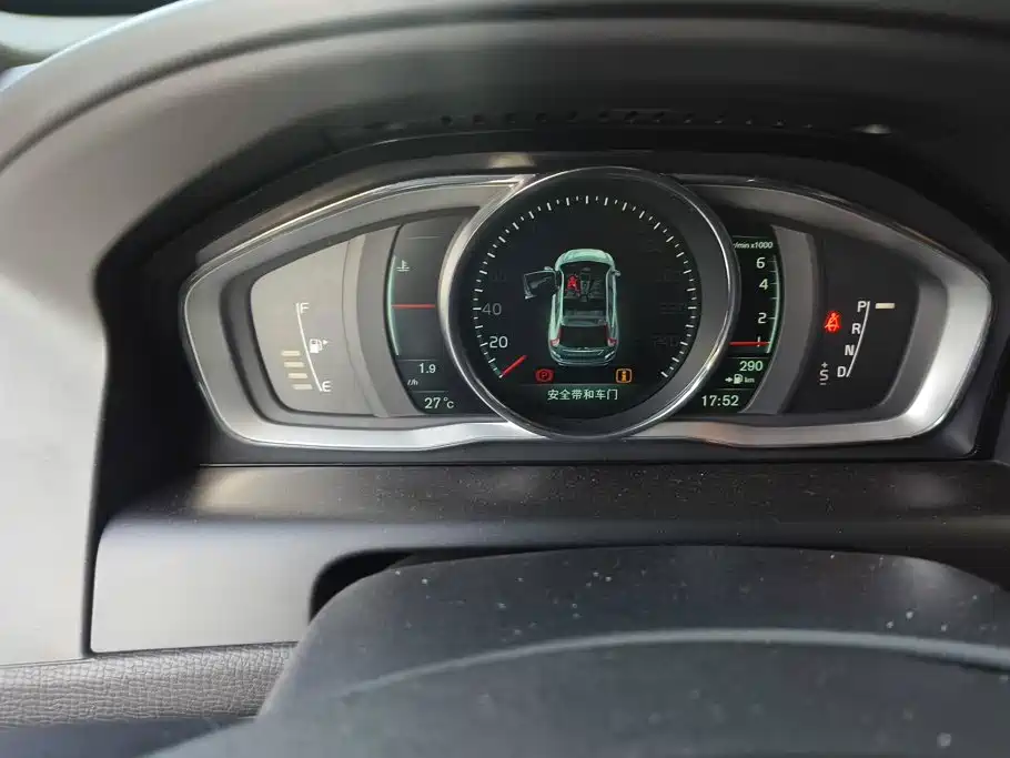 Volvo XC60 (Import) — миниатюра 14