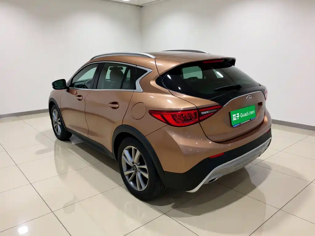 Infiniti QX30 — миниатюра 5