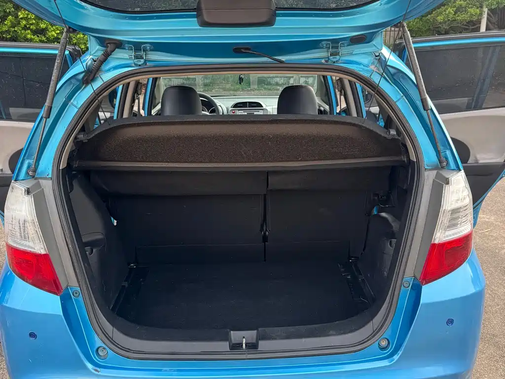 Honda Fit — миниатюра 11