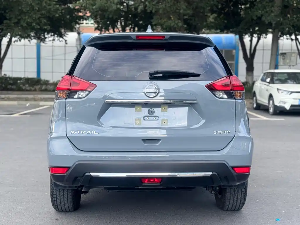 Nissan X-Trail — миниатюра 11