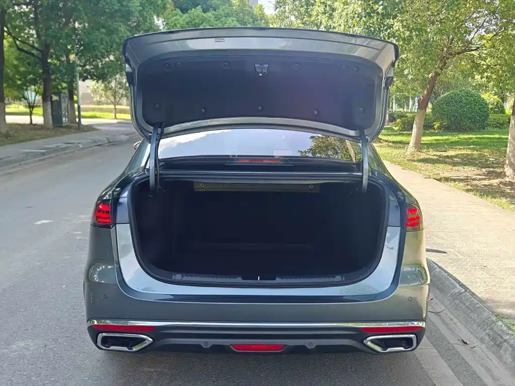 Geely Emgrand — миниатюра 17