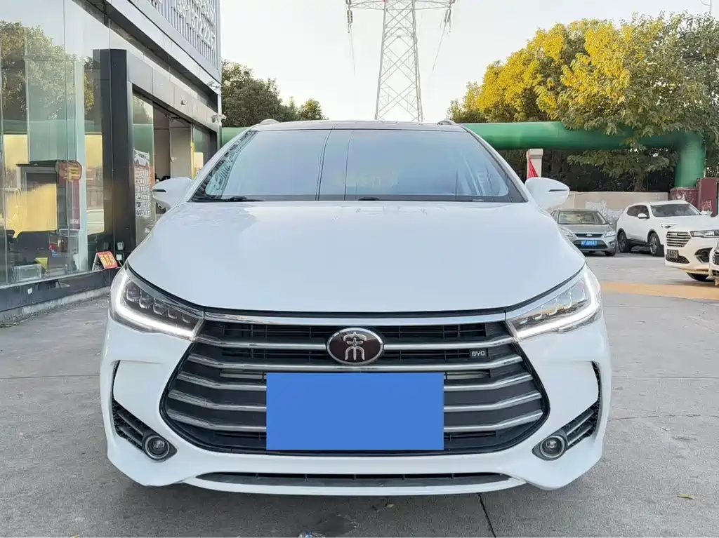 BYD SONG MAX