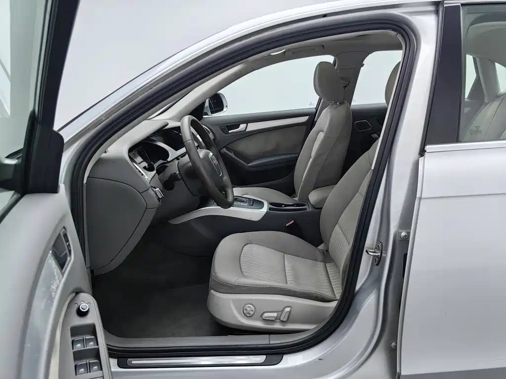 Audi A4L — миниатюра 10