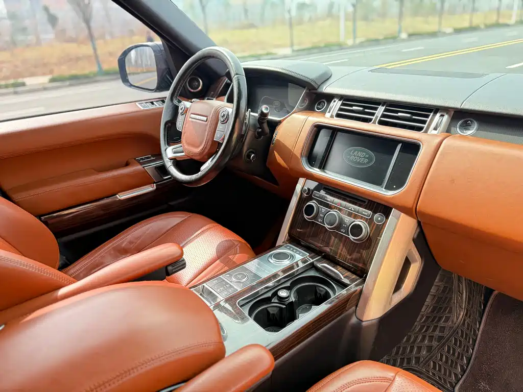 LAND ROVER RANGE ROVER