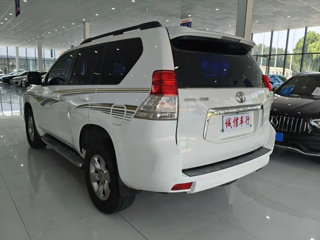 Toyota Prado 4.0L Auto TX, фото 6