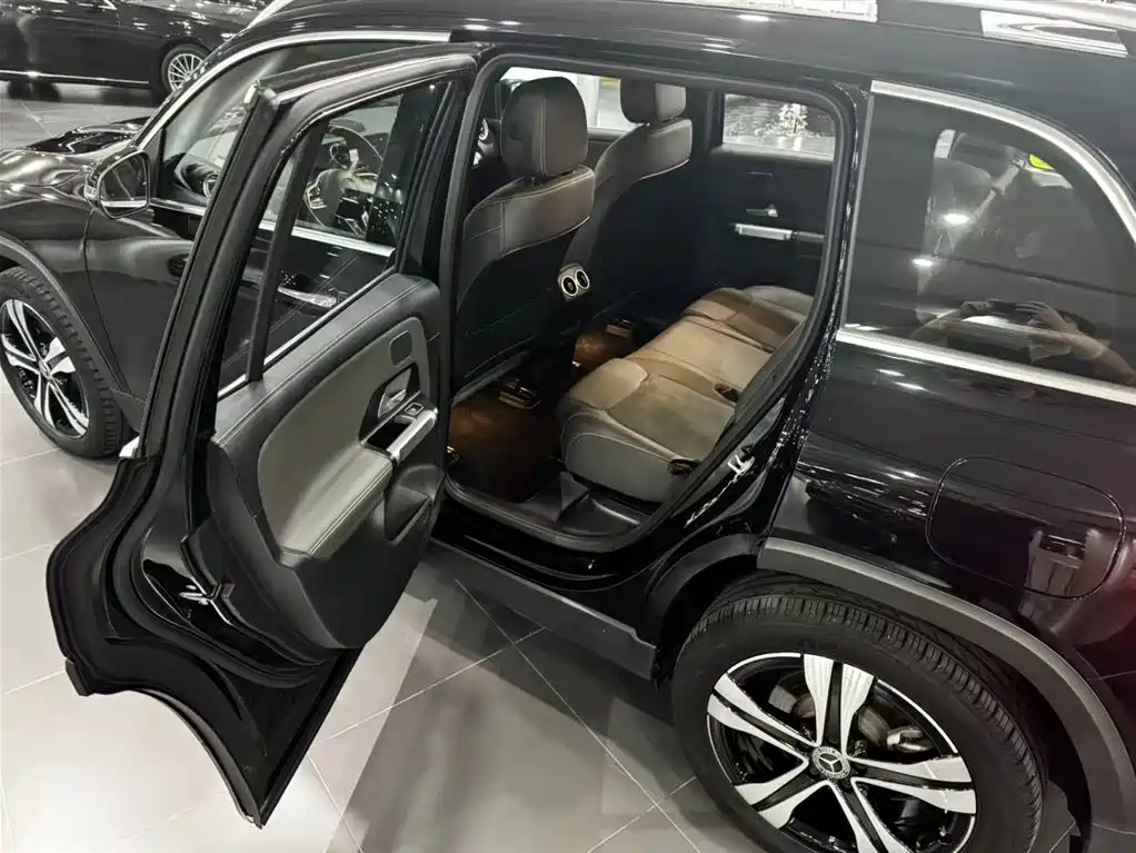Mercedes-Benz EQB — миниатюра 15