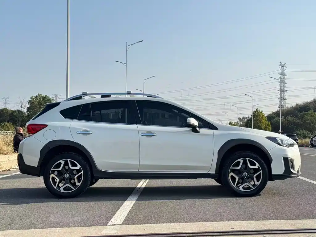 Subaru XV — миниатюра 4
