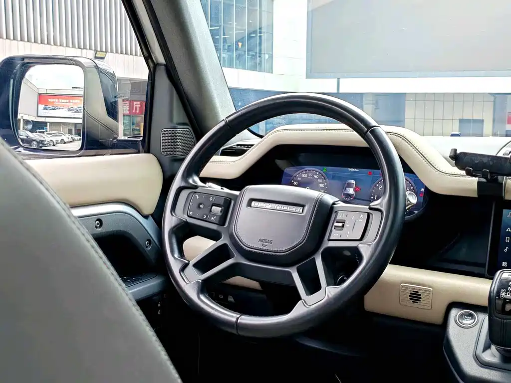 Land Rover Defender — миниатюра 13