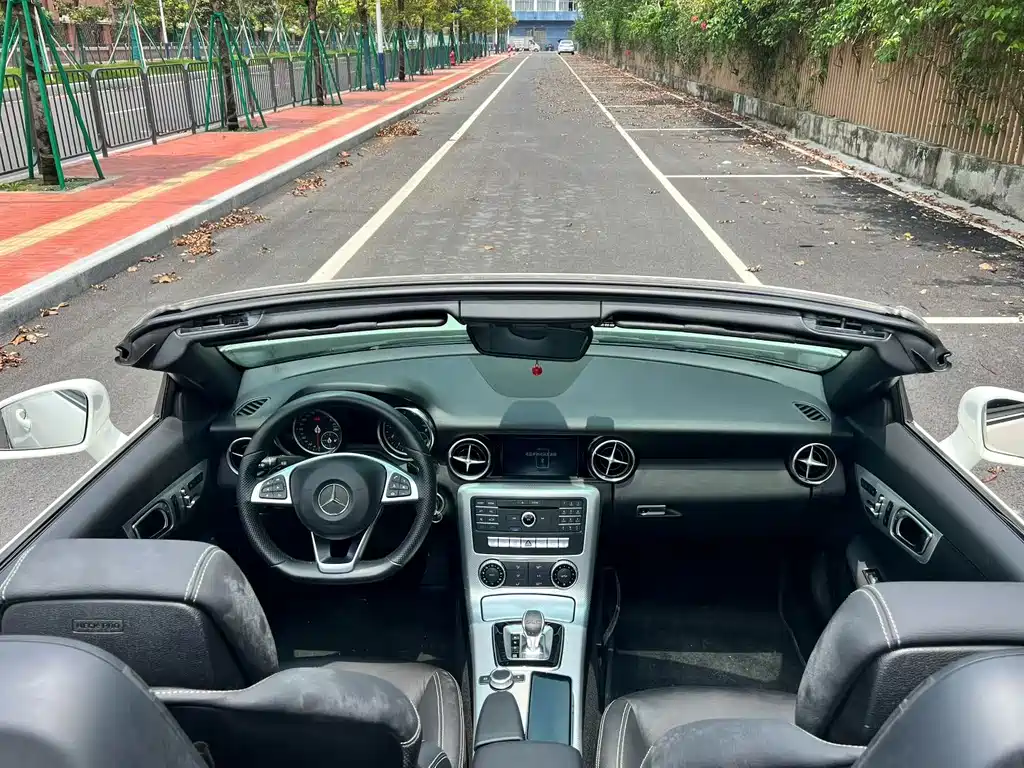 Mercedes-Benz SLC 2018 SLC 260