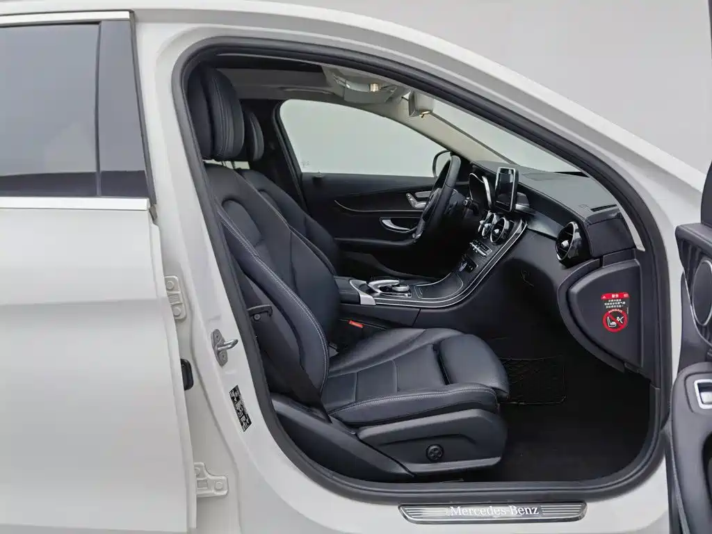 Mercedes-Benz C-Class — миниатюра 23