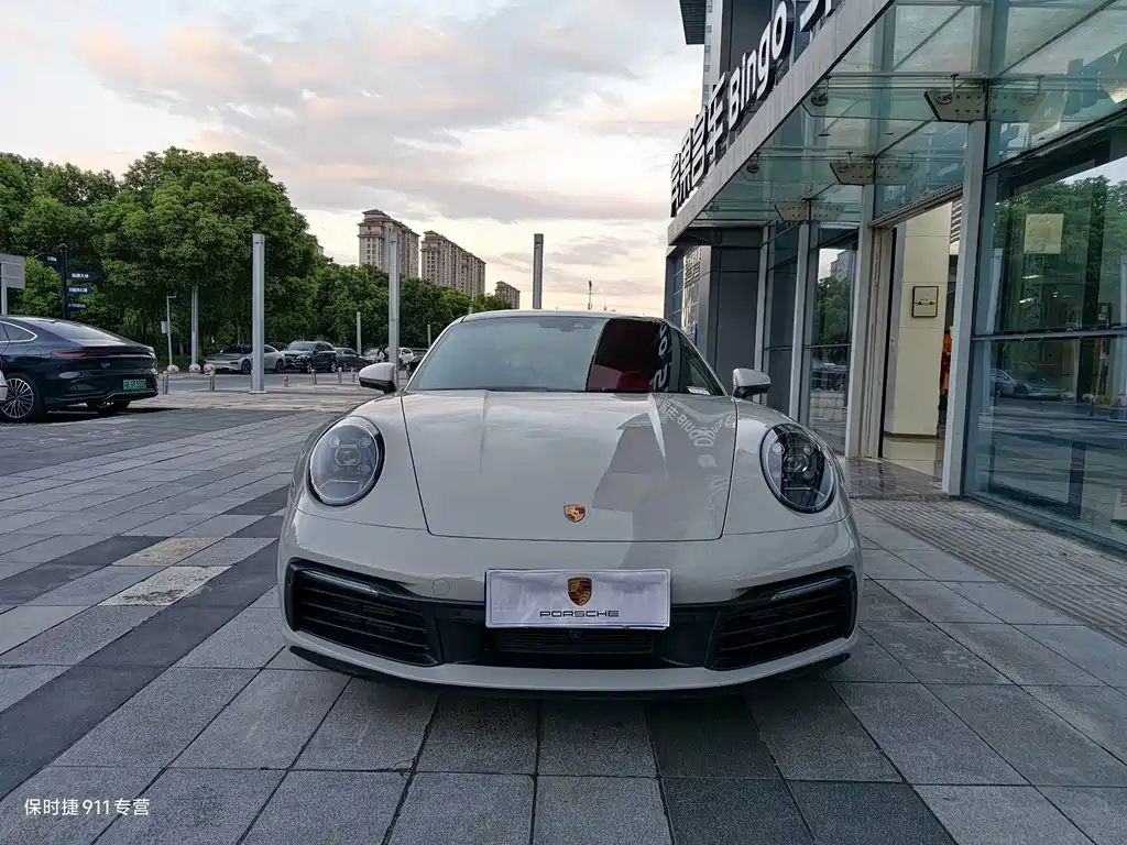 Porsche 911