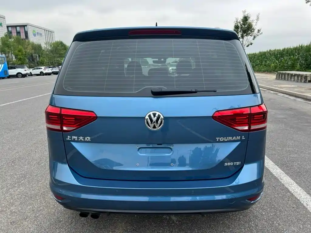 Volkswagen Touran — миниатюра 4