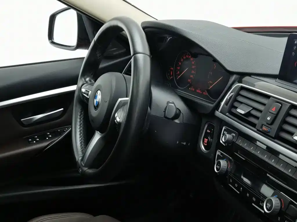 BMW 3 Series — миниатюра 22