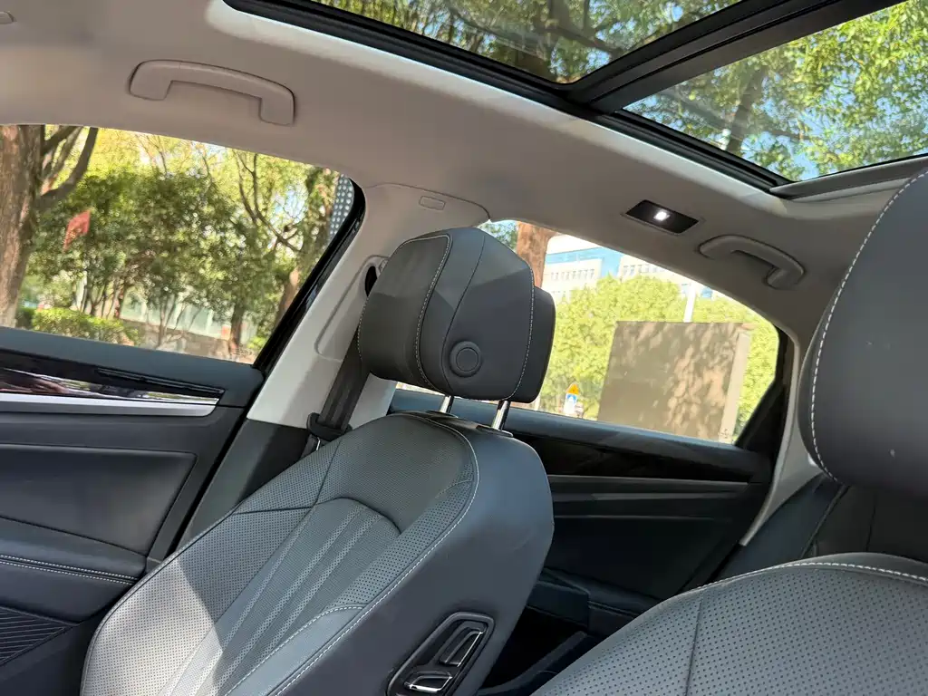 Volkswagen Passat — миниатюра 14