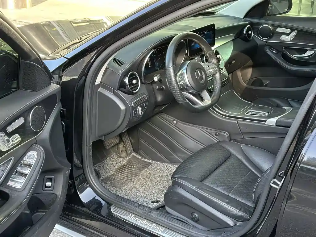 Mercedes-Benz C-Class — миниатюра 9