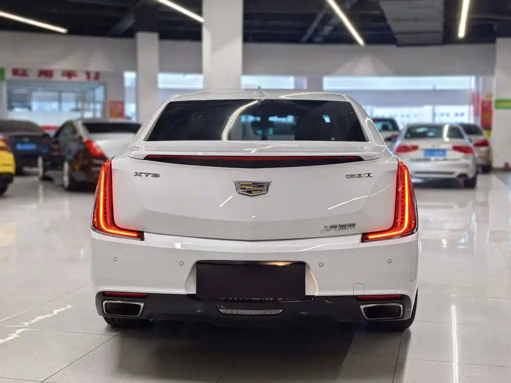Cadillac XTS — миниатюра 4