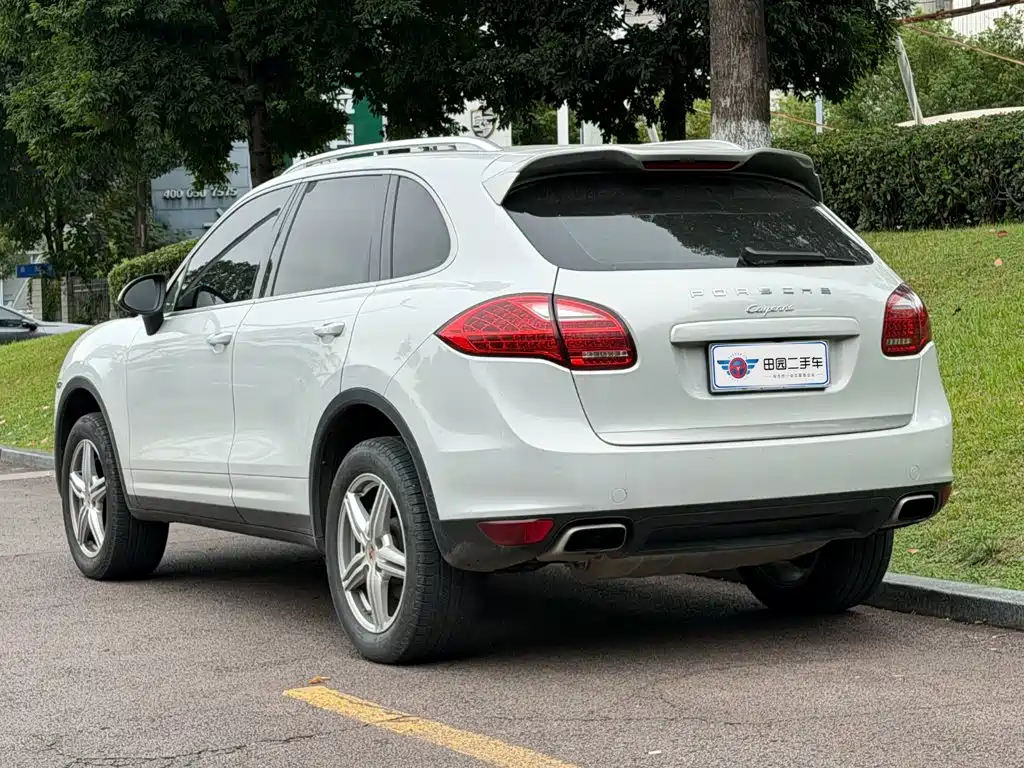 Porsche Cayenne — миниатюра 4