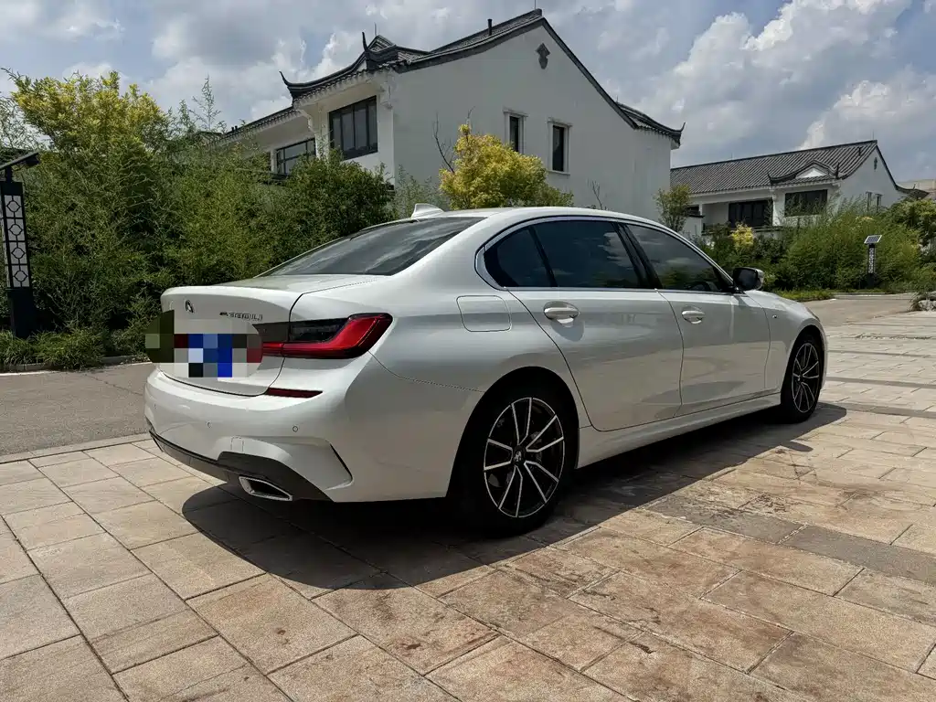 BMW 3 Series — миниатюра 7