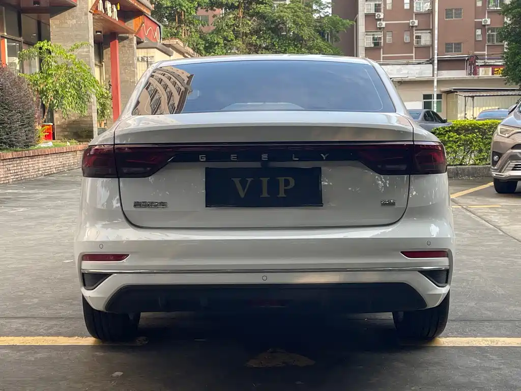 Geely Emgrand — миниатюра 5