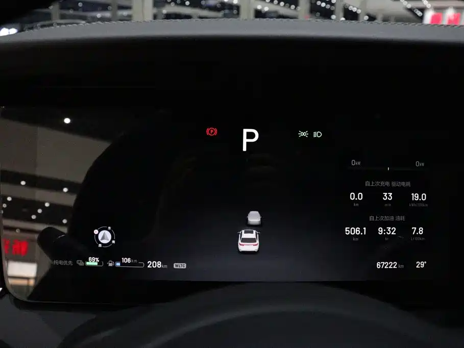 Li Auto Li ONE — миниатюра 17