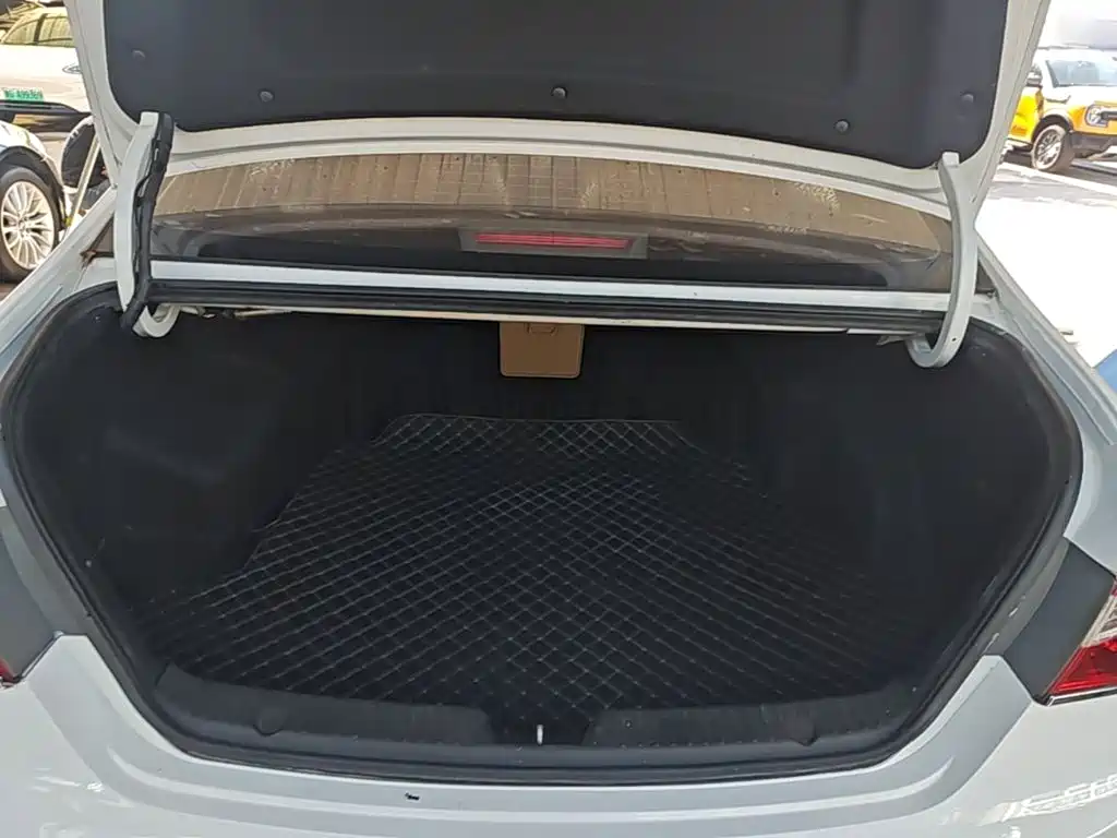 Hyundai Sonata — миниатюра 19