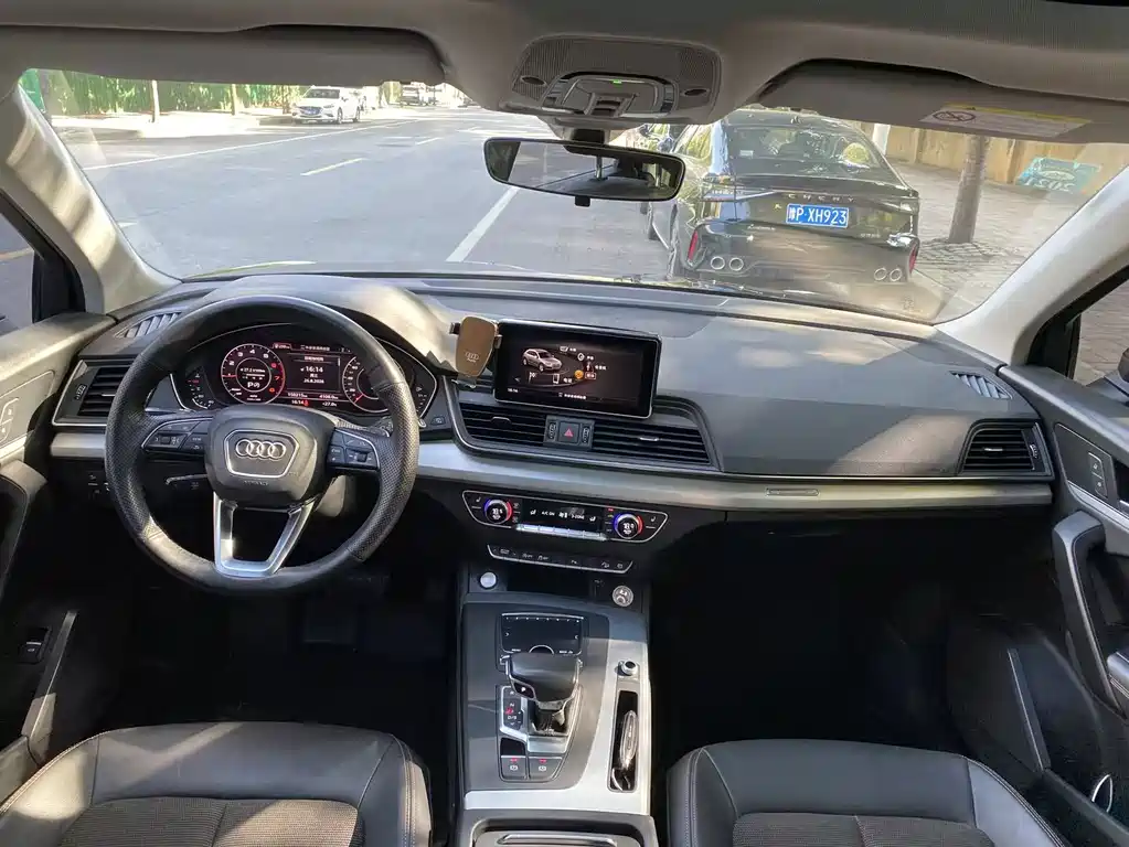 Audi Q5L — миниатюра 5