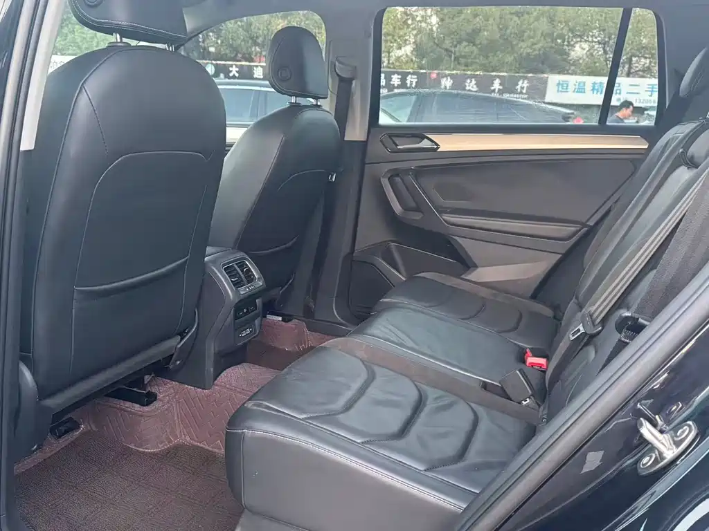 Volkswagen Tiguan L — миниатюра 6