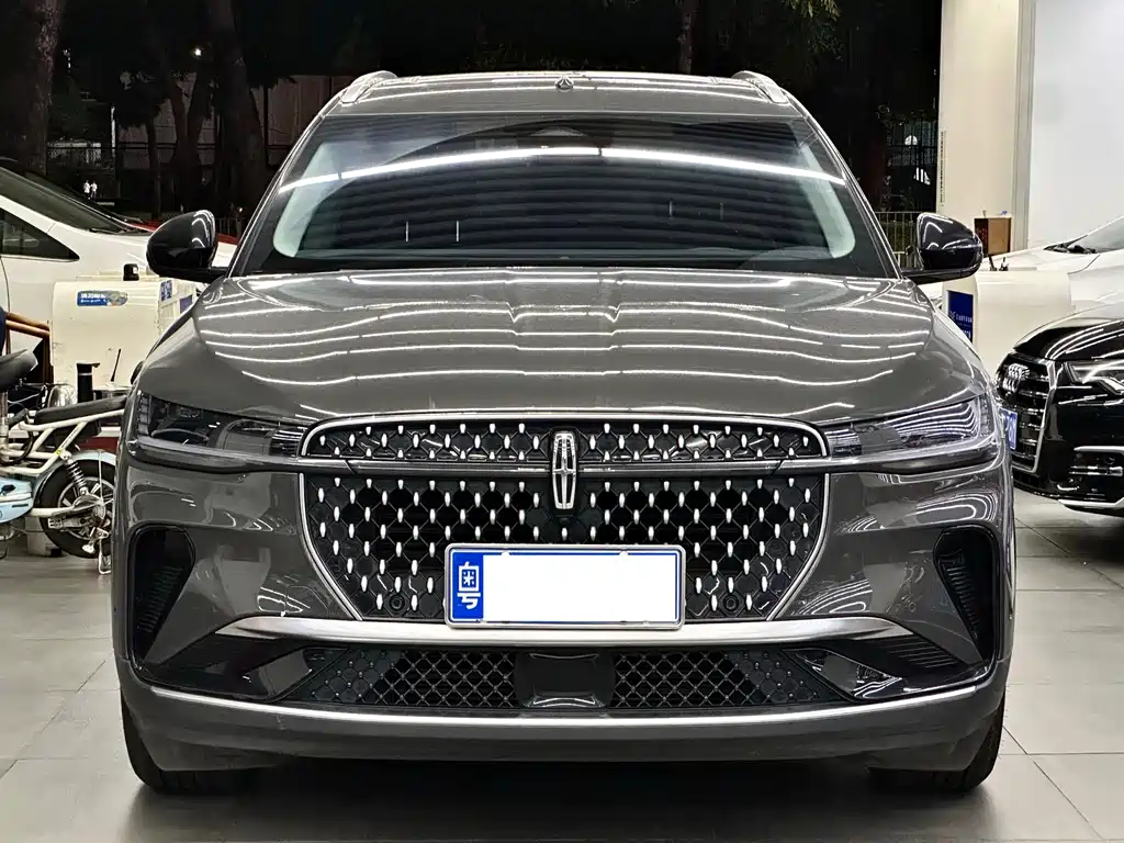 Lincoln Nautilus — миниатюра 2