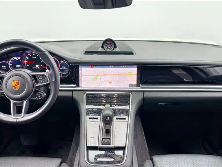 Porsche Panamera — миниатюра 10