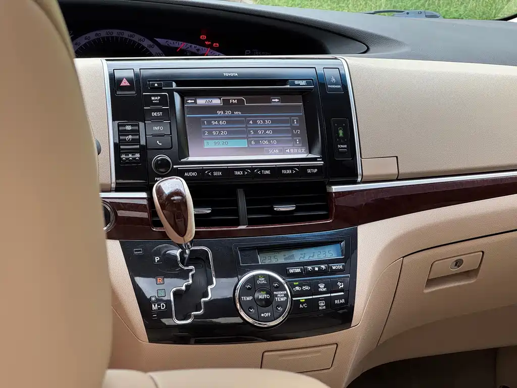 Toyota Previa — миниатюра 15