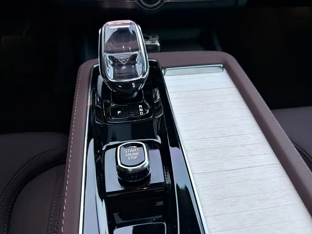 Volvo S90 — миниатюра 13