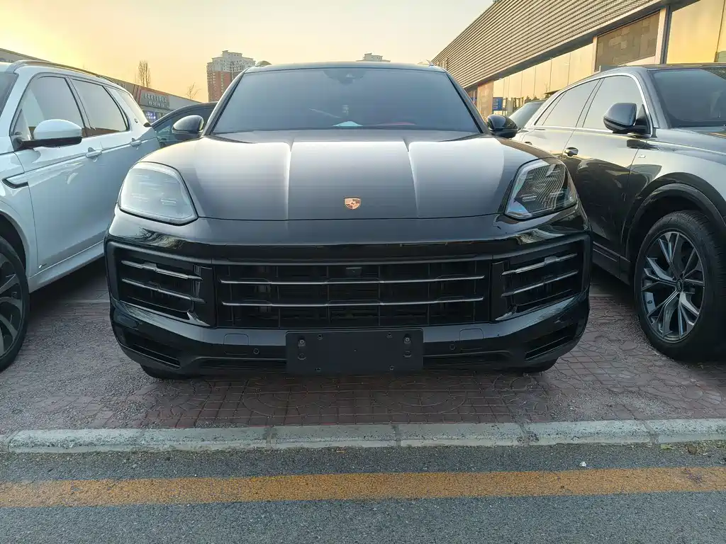 PORSCHE CAYENNE