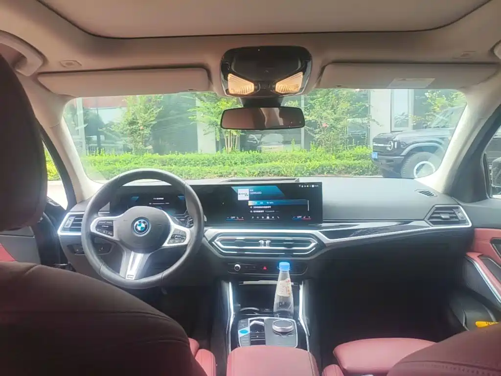 BMW i3 — миниатюра 10