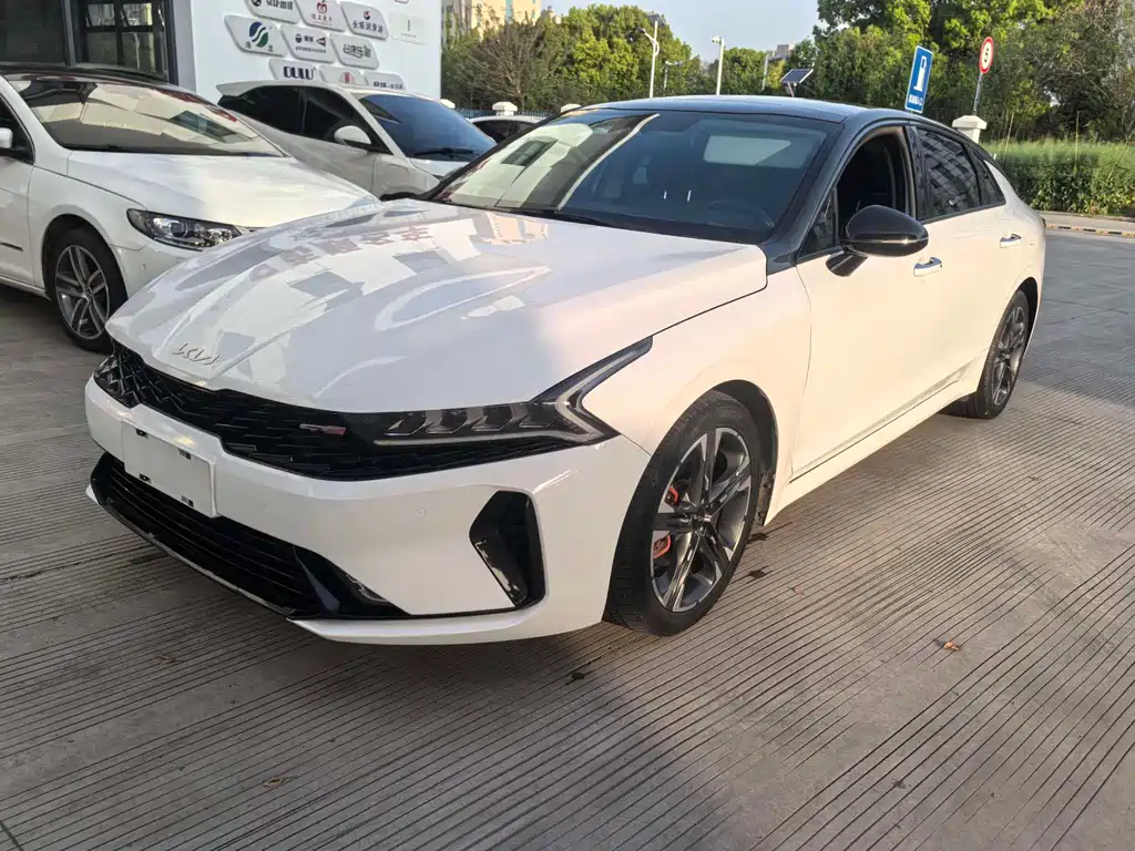 Kia K5 2021