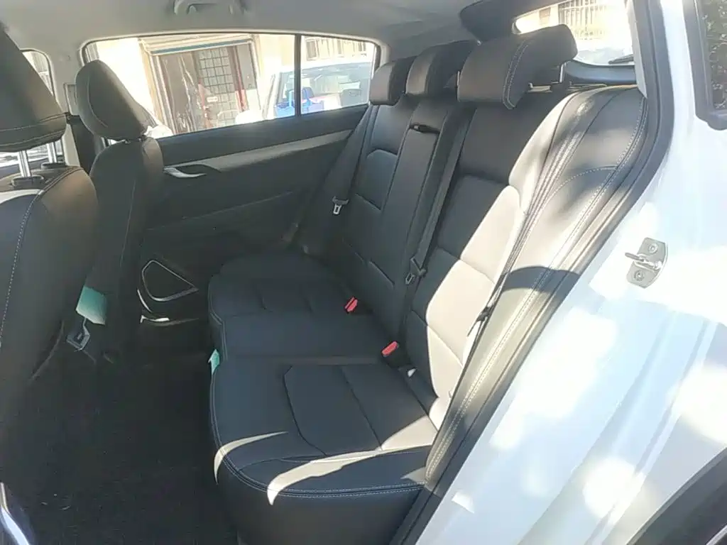 Geely Vision S1 — миниатюра 17