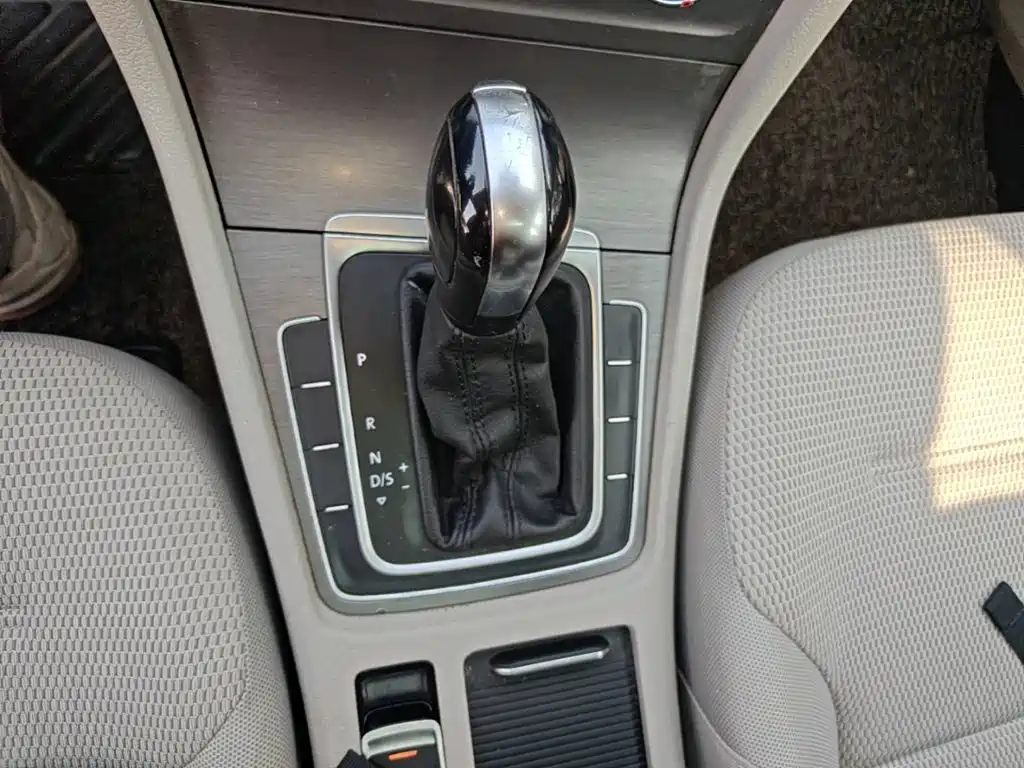 Volkswagen Golf — миниатюра 14
