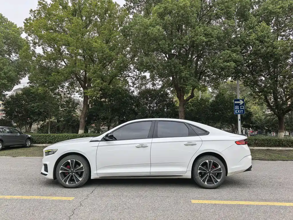 GEELY AUTOMOBILE XINGRUI