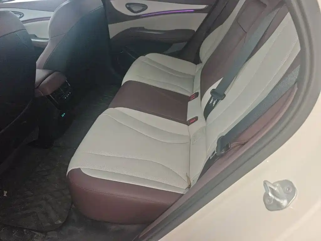 BYD Seal 07 DM-i — миниатюра 17