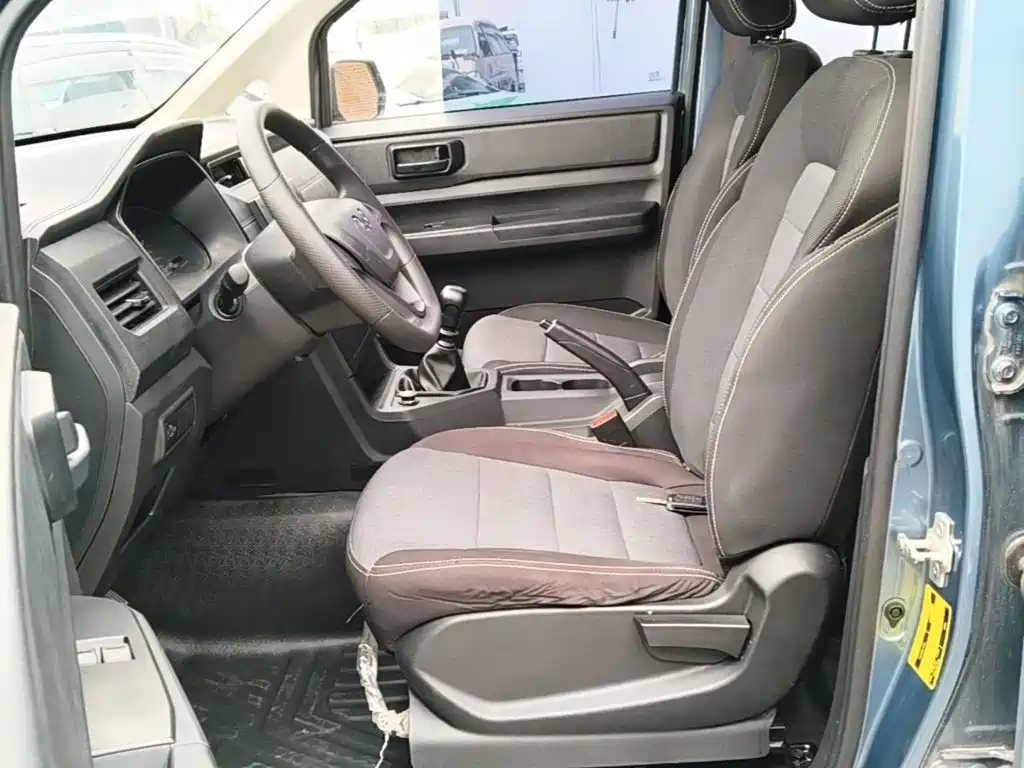 Wuling Hongguang PLUS — миниатюра 15