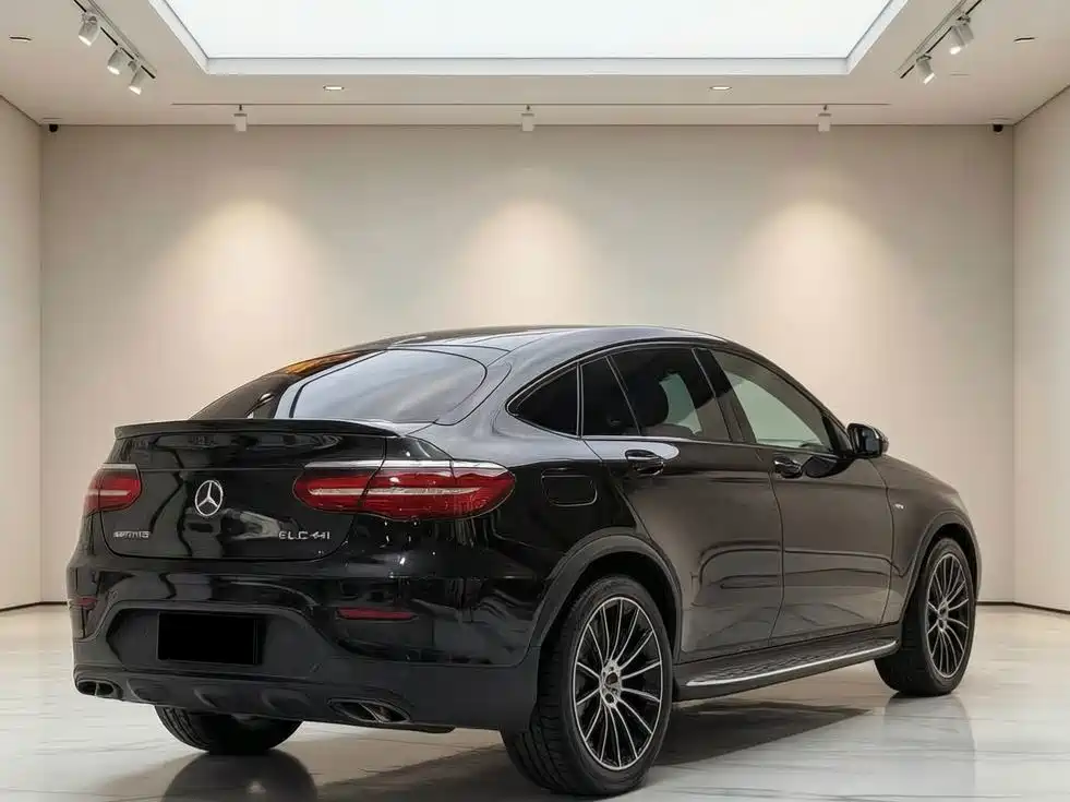 Mercedes-Benz GLC Coupe AMG — миниатюра 11