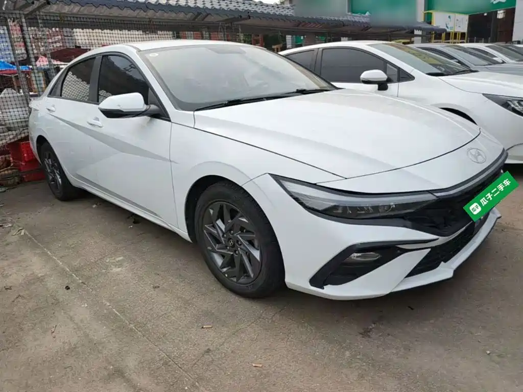 Hyundai Elantra 2023 1.5L CVT GLS Lead