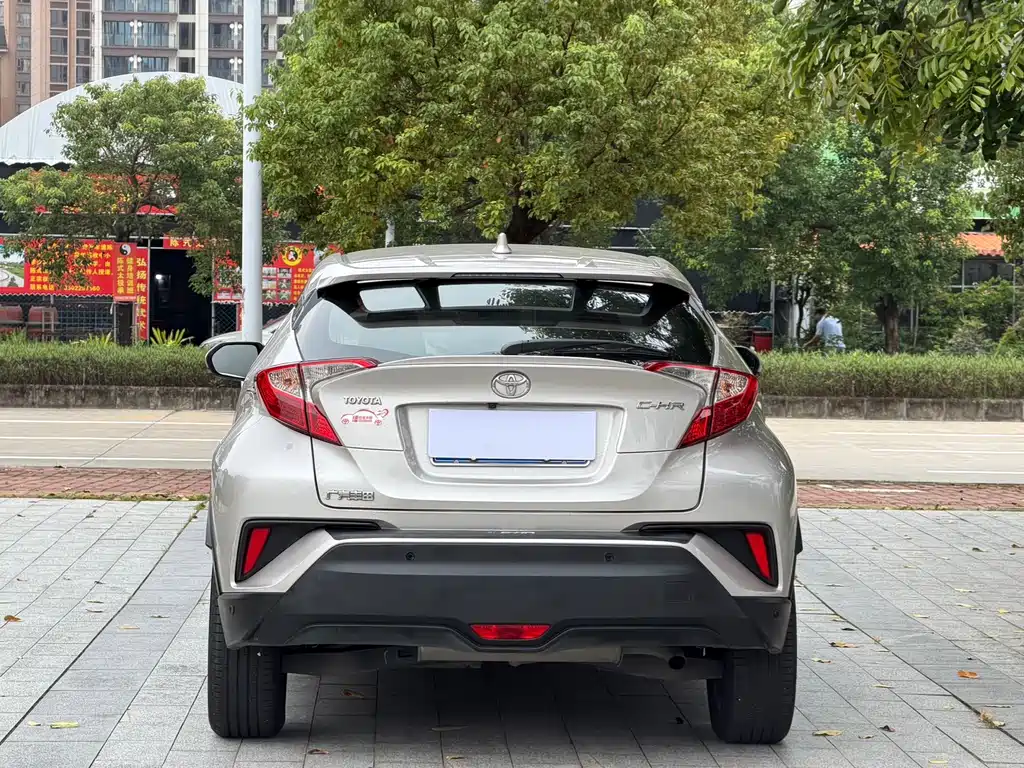 Toyota C-HR — миниатюра 8