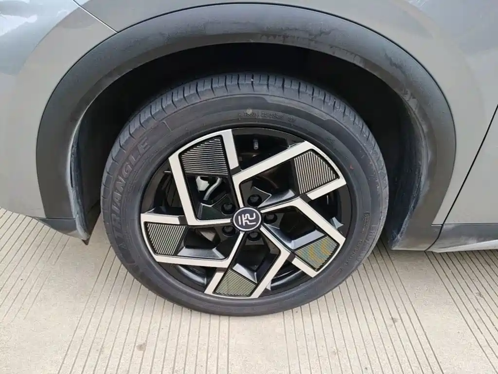 BYD Yuan Plus — миниатюра 23