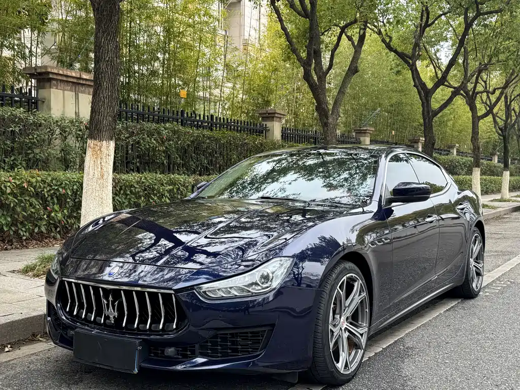 MASERATI GHIBLI