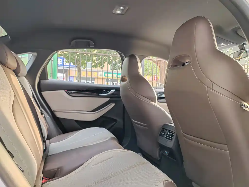 BYD Qin PLUS — миниатюра 9
